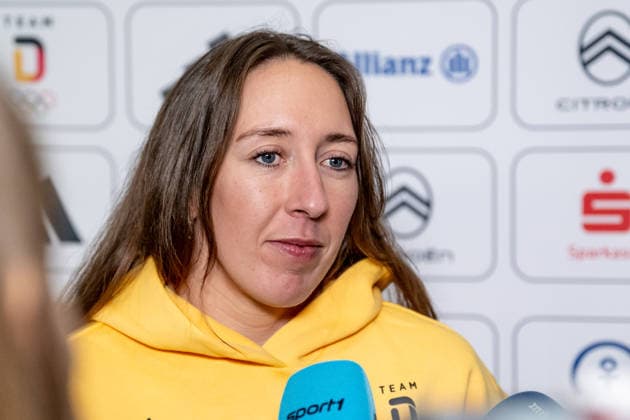 Kira Weidle-Winkelmann (DOSB-Olympiakader Deutscher Ski Verband DSV, Ski Alpin, SC Starnberg) beim Interview Portrait Portraet GER, DOSB Olympia-Einkleidung Team Deutschland, Mailand Cortina 2026, 19.01.2026. GER, DOSB Olympia-Einkleidung Team Deutschland, Mailand Cortina 2026, 19.01.2026. Muenchen *** Kira Weidle Winkelmann DOSB Olympic squad German Ski Association DSV, Alpine Skiing, SC Starnberg at the interview Portrait Portraet GER, DOSB Olympia Einkleidung Team Deutschland, Mailand Cortina 2026, 19 01 2026 GER, DOSB Olympia Einkleidung Team Deutschland, Mailand Cortina 2026, 19 01 2026 Munich Copyright: xEibner-Pressefoto FranzxFeinerx EP_HFR