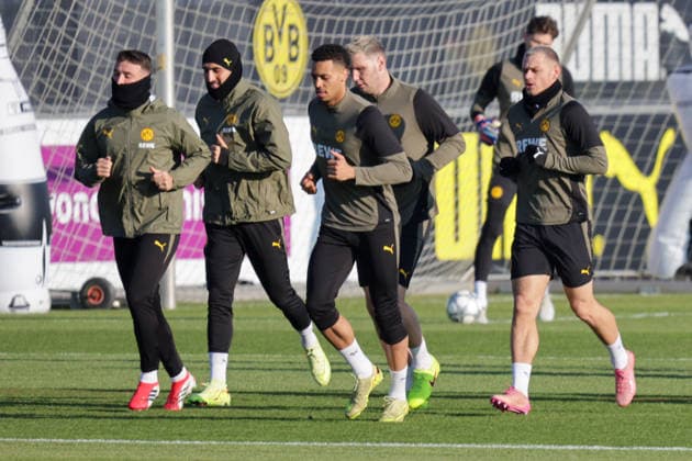 19.01.2026, xgrfx, Fussball UEFA Champions League, Borussia Dortmund - Training v.l. Salih Özcan, Emre Can, Felix Nmecha, Julian Ryerson (Borussia Dortmund) (DFL DFB REGULATIONS PROHIBIT ANY USE OF PHOTOGRAPHS as IMAGE SEQUENCES and or QUASI-VIDEO) Dortmund