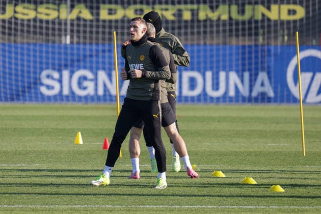 19.01.2026, xgrfx, Fussball UEFA Champions League, Borussia Dortmund - Training v.l. Nico Schlotterbeck (Borussia Dortmund) (DFL DFB REGULATIONS PROHIBIT ANY USE OF PHOTOGRAPHS as IMAGE SEQUENCES and or QUASI-VIDEO) Dortmund