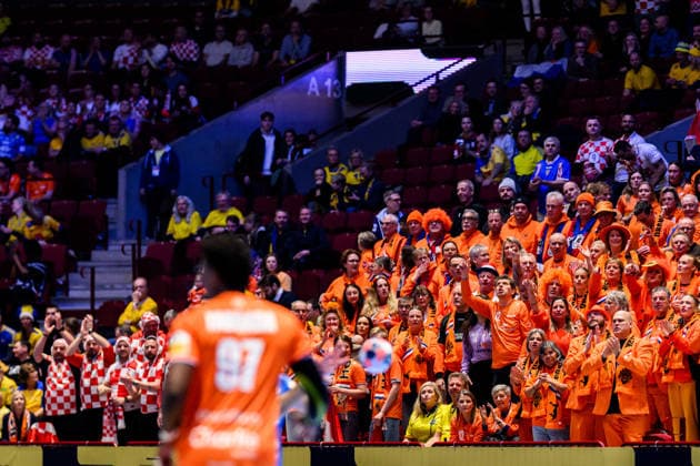 260119 Fans of the Netherlands during the EHF European Handball Championship preliminary round match between the Netherlands and Croatia on January 19, 2026 in Malmö. Photo: Petter Arvidson BILDBYRAN kod PA PA1126 handball handboll handball handbolls-em 2026 nederländerna netherlands croatia kroatien ehf european handball championship bbeng grappa33 publik Copyright: PETTERxARVIDSON BB260119PA013