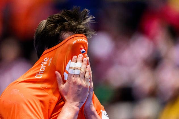 260119 Lars Kooij of the Netherlands looks dejected during the EHF European Handball Championship preliminary round match between the Netherlands and Croatia on January 19, 2026 in Malmö. Photo: Petter Arvidson BILDBYRAN kod PA PA1126 handball handboll handball handbolls-em 2026 nederländerna netherlands croatia kroatien ehf european handball championship bbeng grappa33 depp Copyright: PETTERxARVIDSON BB260119PA025