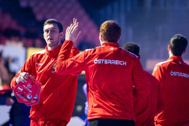 HERNING, DENMARK - JANUARY 19: team Austria before the game during the EHF EURO 2026 match between Austria vs Serbia at Jyske Bank Boxen Arena on matchday 3 of the Group Matches Group A on January 19, 2026 in Herning, Denmark. Midtjylland Denmark Copyright: xMarioxM.xKobergx