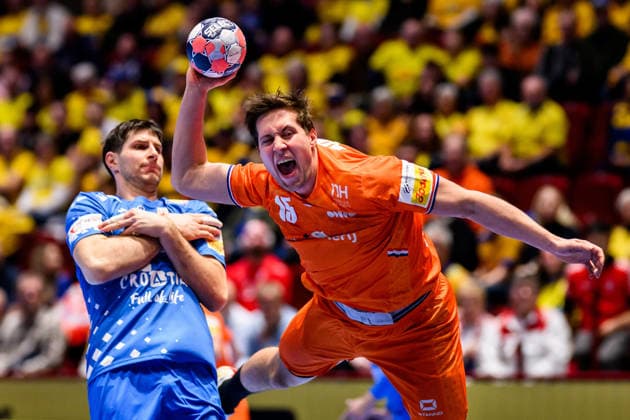 260119 Lars Kooij of the Netherlands during the EHF European Handball Championship preliminary round match between the Netherlands and Croatia on January 19, 2026 in Malmö. Photo: Petter Arvidson BILDBYRAN kod PA PA1126 handball handboll handball handbolls-em 2026 nederländerna netherlands croatia kroatien ehf european handball championship bbeng grappa33 Copyright: PETTERxARVIDSON BB260119PA048