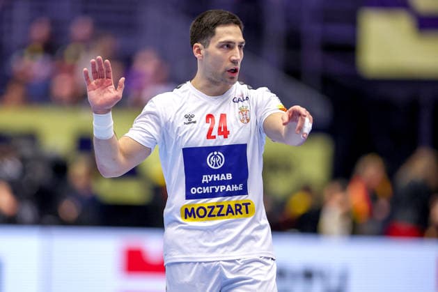 19.01.2026, Handball, Men s EHF EURO 2026, Österreich - Serbien, Jyske Bank Boxen in Herning, Dänemark, Preliminary Round: Lazar Kukic (Serbien 24) Dänemark