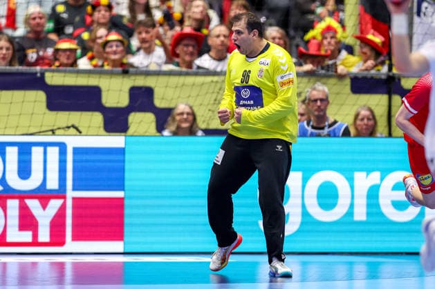 19.01.2026, Handball, Men s EHF EURO 2026, Österreich - Serbien, Jyske Bank Boxen in Herning, Dänemark, Preliminary Round: Dejan Milosavljev (Serbien 96) jubelnd Dänemark