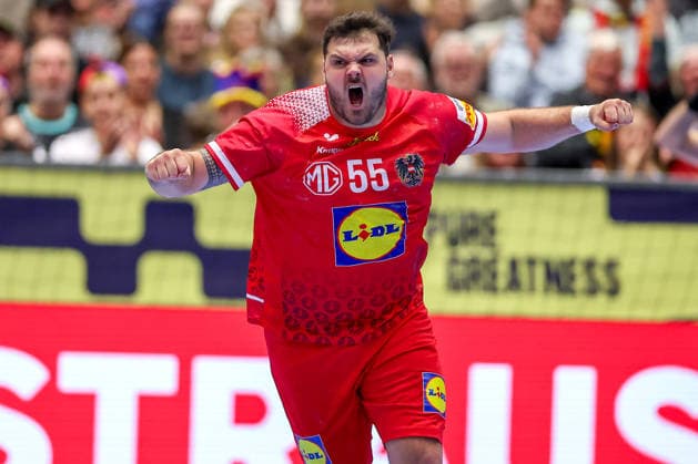19.01.2026, Handball, Men s EHF EURO 2026, Österreich - Serbien, Jyske Bank Boxen in Herning, Dänemark, Preliminary Round: Tobias Wagner (Austria 55) jubelnd Dänemark