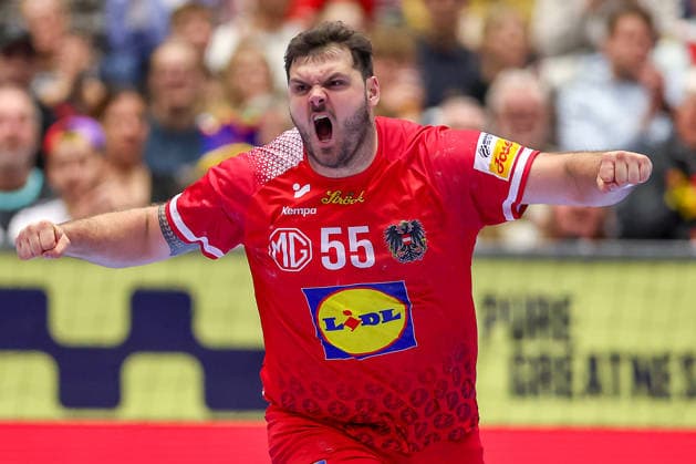 19.01.2026, Handball, Men s EHF EURO 2026, Österreich - Serbien, Jyske Bank Boxen in Herning, Dänemark, Preliminary Round: Tobias Wagner (Austria 55) jubelnd Dänemark