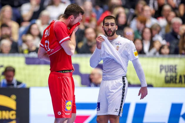 19.01.2026, Handball, Men s EHF EURO 2026, Österreich - Serbien, Jyske Bank Boxen in Herning, Dänemark, Preliminary Round: Mykola Bilyk (Austria 53) enttäuscht Enttäuschung Dänemark