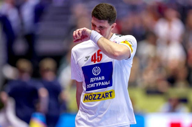 19.01.2026, Handball, Men s EHF EURO 2026, Österreich - Serbien, Jyske Bank Boxen in Herning, Dänemark, Preliminary Round: Darko Djukic (Serbien 45) enttäuscht Enttäuschung Dänemark