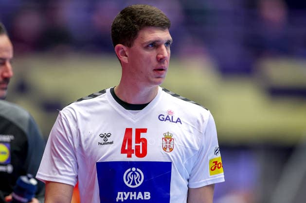 19.01.2026, Handball, Men s EHF EURO 2026, Österreich - Serbien, Jyske Bank Boxen in Herning, Dänemark, Preliminary Round: Darko Djukic (Serbien 45) enttäuscht Enttäuschung Dänemark