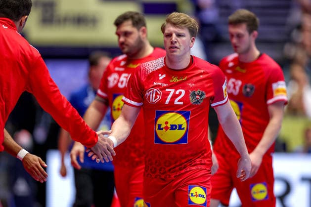 19.01.2026, Handball, Men s EHF EURO 2026, Österreich - Serbien, Jyske Bank Boxen in Herning, Dänemark, Preliminary Round: Lukas Hutecek (Austria 72) Tobias Wagner (Austria 55) Mykola Bilyk (Austria 53) enttäuscht Enttäuschung Dänemark