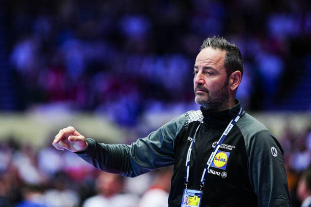 Iker Romero (Oesterreich, Trainer) DEN, Oesterreich vs. Serbien, Handball, EHF Europameisterschaft 2026, Gruppe A, Spieltag 3, 19.01.2026 DEN, Oesterreich vs. Serbien, Handball, EHF Europameisterschaft 2026, Gruppe A, Spieltag 3, 19.01.2026 Herning Copyright: xEibner-Pressefoto MarcelxvonxFehrnx EP_MFN