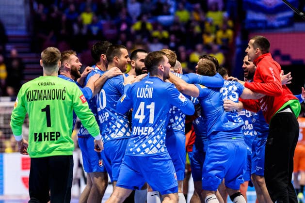 260119 Players of Croatia celebrate after the EHF European Handball Championship preliminary round match between the Netherlands and Croatia on January 19, 2026 in Malmö. Photo: Petter Arvidson BILDBYRAN kod PA PA1126 handball handboll handball handbolls-em 2026 nederländerna netherlands croatia kroatien ehf european handball championship bbeng grappa33 jubel *** 260119 Players of Croatia celebrate after the EHF European Handball Championship preliminary round match between the Netherlands and Croatia on January 19, 2026 in Malmö Photo Petter Arvidson BILDBYRAN kod PA PA1126 handball handball handballs em 2026 nederländerna netherlands croatia kroatien ehf european handball championship bbeng grappa33 jubel  Copyright: PETTERxARVIDSON BB260119PA088