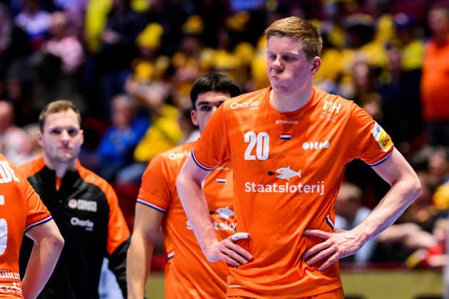 260119 Niels Gerardus Versteijnen of the Netherlands looks dejected after the EHF European Handball Championship preliminary round match between the Netherlands and Croatia on January 19, 2026 in Malmö. Photo: Petter Arvidson BILDBYRAN kod PA PA1126 handball handboll handball handbolls-em 2026 nederländerna netherlands croatia kroatien ehf european handball championship bbeng grappa33 depp Copyright: PETTERxARVIDSON BB260119PA089