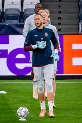 AS Monaco Training Session And press conference, PK, Pressekonferenz - UEFA Champions League 2025 26 League Phase MD7 Yann Lienard of AS Monaco warms up during the Training Session and Press Conference ahead of the UEFA Champions League 2024 25 match against Real Madrid at Estadio Santiago Bernabeu on January 19, 2026 in Madrid, Spain. Madrid Estadio Santiago Bernabeu Madrid Spain Copyright: xAlbertoxGardinx AGardin_20260119_Foot_Champ_AS_Monaco_Press_0234