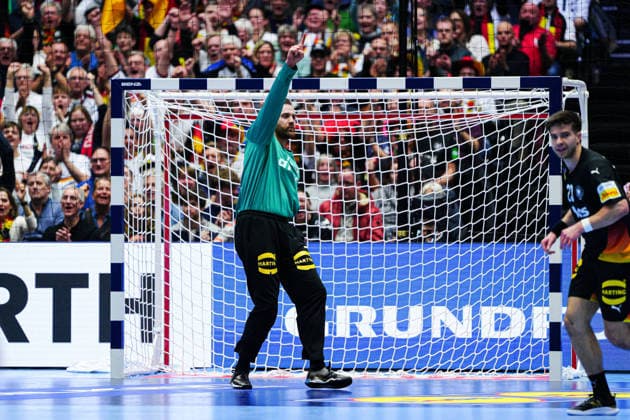 Jubel nach Parade Andreas Wolff (Deutschland, 33) DEN, Deutschland vs. Spanien, Handball, EHF Europameisterschaft 2026, Gruppe A, Spieltag 3, 19.01.2026 DEN, Deutschland vs. Spanien, Handball, EHF Europameisterschaft 2026, Gruppe A, Spieltag 3, 19.01.2026 Herning Copyright: xEibner-Pressefoto MarcelxvonxFehrnx EP_MFN