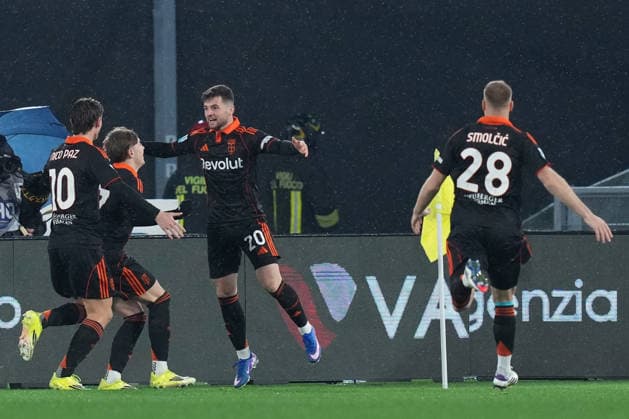 Como™s Martin Baturina celebrates after scoring during the Serie A EniLive soccer match between Lazio and Como at the Rome s Olympic stadium, Italy - Monday January 19, 2026 - Soccer ( Photo by Alfredo Falcone LaPresse )  Copyright: xAlfredoxFalcone LaPressex
