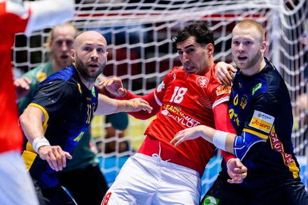 260119 Oscar Bergendahl and Felix Möller of Sweden against Erekle Arsenashvili of Georgia during the EHF European Handball Championship preliminary round match between Georgia and Sweden on January 19, 2026 in Malmö. Photo: Petter Arvidson BILDBYRAN kod PA PA1125 handball handboll handball handbolls-em 2026 georgien sverige sweden ehf european handball championship georgia bbeng Copyright: PETTERxARVIDSON BB260119PA166
