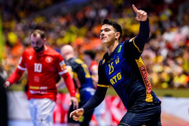 260119 Nikola Roganovic of Sweden celebrates during the EHF European Handball Championship preliminary round match between Georgia and Sweden on January 19, 2026 in Malmö. Photo: Petter Arvidson BILDBYRAN kod PA PA1125 handball handboll handball handbolls-em 2026 georgien sverige sweden ehf european handball championship georgia bbeng jubel Copyright: PETTERxARVIDSON BB260119PA170
