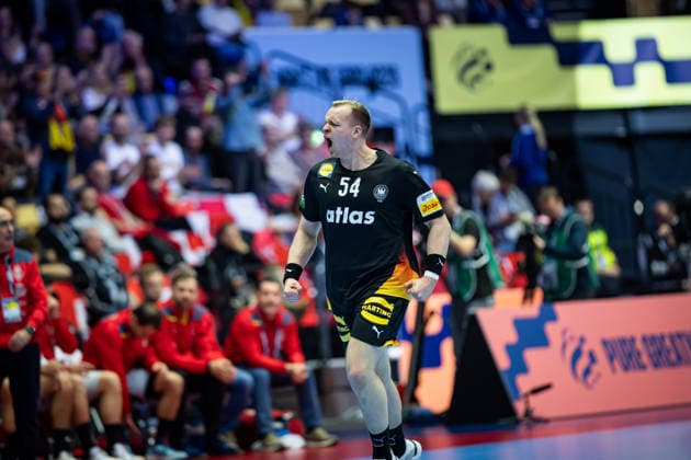 HERNING, DENMARK - JANUARY 19: celebration goal celebration Justus Fischer (Germany, 54) during the EHF EURO 2026 match between Germany vs Spain at Jyske Bank Boxen Arena on matchday 3 of the Group Matches Group A on January 19, 2026 in Herning, Denmark. Midtjylland Denmark Copyright: xMarioxM.xKobergx