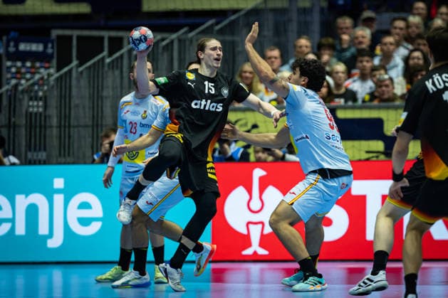 HERNING, DENMARK - JANUARY 19: Juri Knorr (Germany, 15) against Javier Rodriguez Moreno (Spain, 99) during the EHF EURO 2026 match between Germany vs Spain at Jyske Bank Boxen Arena on matchday 3 of the Group Matches Group A on January 19, 2026 in Herning, Denmark. Midtjylland Denmark Copyright: xMarioxM.xKobergx