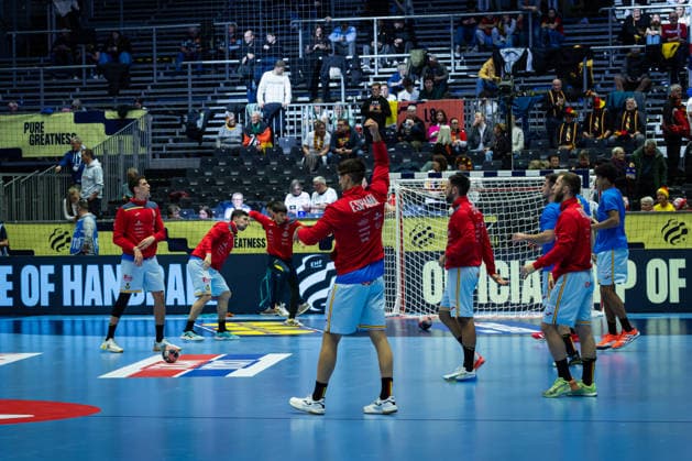 HERNING, DENMARK - JANUARY 19: team Spain during warm up during the EHF EURO 2026 match between Germany vs Spain at Jyske Bank Boxen Arena on matchday 3 of the Group Matches Group A on January 19, 2026 in Herning, Denmark. Midtjylland Denmark Copyright: xMarioxM.xKobergx