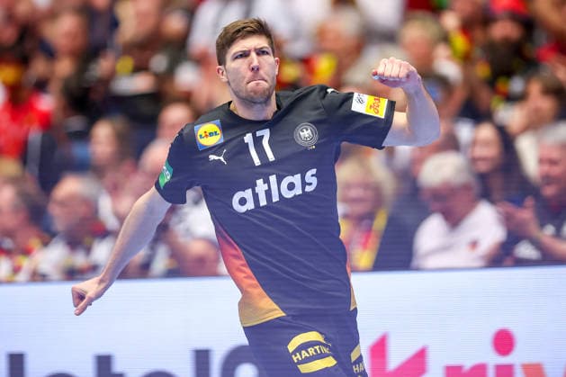 19.01.2026, Handball, Men s EHF EURO 2026, Deutschland - Spanien, Jyske Bank Boxen in Herning, Dänemark, Preliminary Round: Lukas Zerbe (Germany 17) jubelnd Dänemark