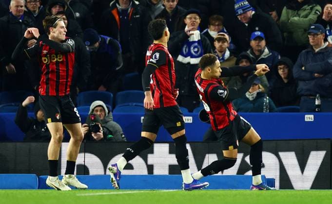 Marcus Tavernier of AFC Bournemouth celebrates scoring a goal after making the score 0-1. Brighton and Hove Albion v AFC Bournemouth, Premier League, Football, American Express Community Stadium, Brighton, UK - 19 Jan 2026Brighton American Express Community Stadi United Kingdom EDITORIAL USE ONLY No use with unauthorised audio, video, data, fixture lists, club league logos or live services. Online in-match use limited to 120 images, no video emulation. No use in betting, games or single club league player publications. Copyright: xJamesxMarsh Shutterstockx 16348254am