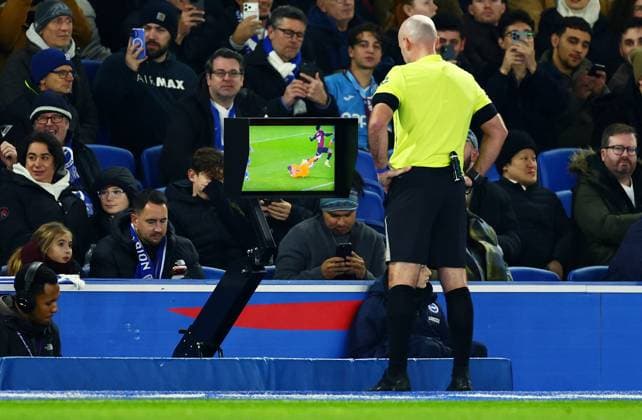 Referee Paul Tierney reviews a VAR decision before awarding AFC Bournemouth a penalty. Brighton and Hove Albion v AFC Bournemouth, Premier League, Football, American Express Community Stadium, Brighton, UK - 19 Jan 2026Brighton American Express Community Stadi United Kingdom EDITORIAL USE ONLY No use with unauthorised audio, video, data, fixture lists, club league logos or live services. Online in-match use limited to 120 images, no video emulation. No use in betting, games or single club league player publications. Copyright: xJamesxMarsh Shutterstockx 16348254ao