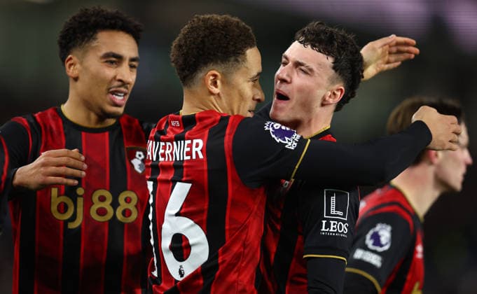Brighton and Hove, England, 19th January 2026. Marcus Tavernier (C) of Bournemouth celebrates after scoring to make it 1-0 during the Brighton and Hove Albion vs AFC Bournemouth Premier League match at the AMEX Stadium, Brighton and Hove. Picture credit should read: Paul Terry Sportimage EDITORIAL USE ONLY. No use with unauthorised audio, video, data, fixture lists, club league logos or live services. Online in-match use limited to 120 images, no video emulation. No use in betting, games or single club league player publications. SPI_017_PT_Brighton_Bournemouth SPI-4463-0017