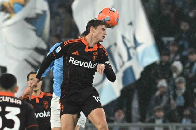 Nico Paz of Como 1907 +c10 2+ during the Serie A Enilive match between SS Lazio vs Como 1907 at Olimpico stadium  Copyright: xAgostinoxGemito IPAxSportx xipa-agency.netx xx IPA_70302755 IPA_Agency_IPA70302755