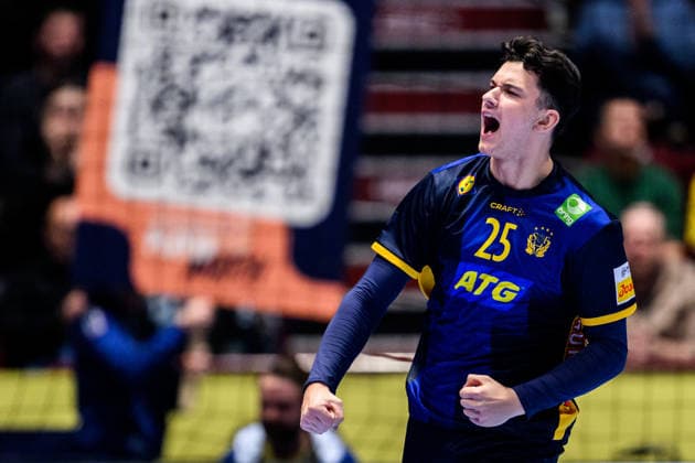 260119 Nikola Roganovic of Sweden celebrates during the EHF European Handball Championship preliminary round match between Georgia and Sweden on January 19, 2026 in Malmö. Photo: Petter Arvidson BILDBYRAN kod PA PA1125 handball handboll handball handbolls-em 2026 georgien sverige sweden ehf european handball championship georgia bbeng jubel Copyright: PETTERxARVIDSON BB260119PA225