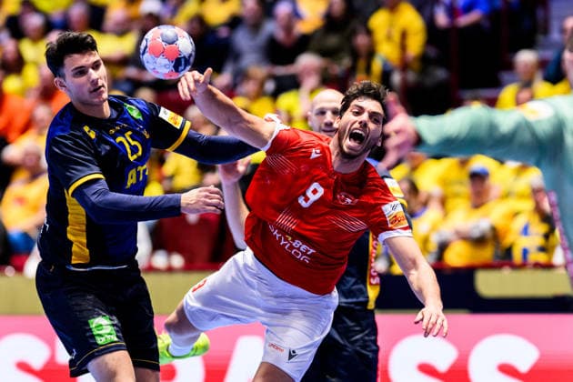 260119 Nikola Roganovic of Sweden and Giorgi Areshidze of Georgia during the EHF European Handball Championship preliminary round match between Georgia and Sweden on January 19, 2026 in Malmö. Photo: Petter Arvidson BILDBYRAN kod PA PA1125 handball handboll handball handbolls-em 2026 georgien sverige sweden ehf european handball championship georgia bbeng Copyright: PETTERxARVIDSON BB260119PA238