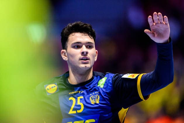 260119 Nikola Roganovic of Sweden celebrates during the EHF European Handball Championship preliminary round match between Georgia and Sweden on January 19, 2026 in Malmö. Photo: Petter Arvidson BILDBYRAN kod PA PA1125 handball handboll handball handbolls-em 2026 georgien sverige sweden ehf european handball championship georgia bbeng jubel Copyright: PETTERxARVIDSON BB260119PA248
