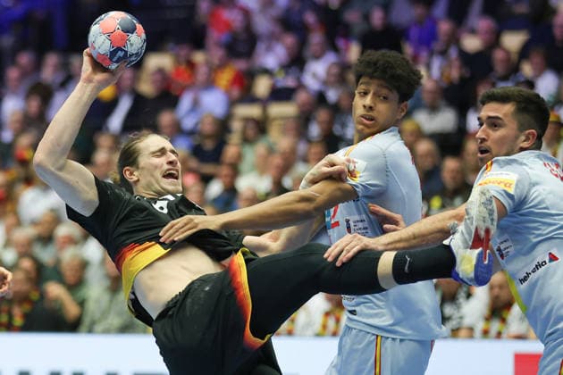 Deutschland - Spanien, EHF Handball EM 2026 Juri Knorr (Deutschland, 15). Handball EHF Europameisterschaft, Länderspiel zwischen Deutschland und Spanien am 19. Januar 2026 in Herning (Dänemark)., Herning Dänemark Jyske Bank Boxen
