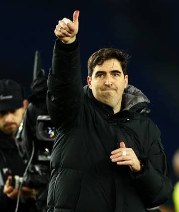 AFC Bournemouth Manager Andoni Iraola acknowledges fans. Brighton and Hove Albion v AFC Bournemouth, Premier League, Football, American Express Community Stadium, Brighton, UK - 19 Jan 2026Brighton American Express Community Stadi United Kingdom EDITORIAL USE ONLY No use with unauthorised audio, video, data, fixture lists, club league logos or live services. Online in-match use limited to 120 images, no video emulation. No use in betting, games or single club league player publications.  Copyright: xJamesxMarsh Shutterstockx 16348254bi