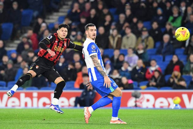 Brighton and Hove Albion v Bournemouth, Premier League Lewis Dunk Defender of Brighton and Hove Albion can only look on as Evanilson Forward of Bournemouth FC has a shot on goal during the Premier League match between Brighton and Hove Albion and Bournemouth at the American Express Stadium, Brighton and Hove, UK on 19 January 2026. Brighton and Hove American Express Stadium East Sussex UK Editorial use only DataCo restrictions apply See www.football-dataco.com , Copyright: xJeffxMoodx PSI-23593-0075