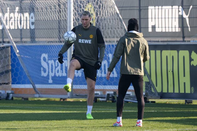 Dortmund, Deutschland 19. Januar 2026: Champions League - 2025 2026 - Borussia Dortmund Abschlusstraining Im Bild: v.li. Niklas Süle Suele (BVB) beim Abschlusstraining in Dortmund vor dem UCL Spiel gegen Tottenham Hotspur in London Trainingsgelände Hohenbuschei Nordrhein Westfalen Copyright: xFotostandx xFantinix