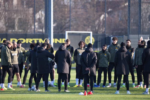 Dortmund, Deutschland 19. Januar 2026: Champions League - 2025 2026 - Borussia Dortmund Abschlusstraining Im Bild: Die Spieler von Borussia Dortmund im Mannschaftskreis beim Abschlusstraining in Dortmund vor dem UCL Spiel gegen Tottenham Hotspur in London Trainingsgelände Hohenbuschei Nordrhein Westfalen Copyright: xFotostandx xFantinix