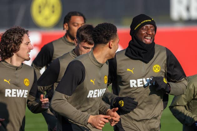Dortmund, Deutschland 19. Januar 2026: Champions League - 2025 2026 - Borussia Dortmund Abschlusstraining Im Bild: v.li. Fabio Silva (BVB), Felix Nmecha (BVB) und Serhou Guirassy (BVB) beim Abschlusstraining in Dortmund vor dem UCL Spiel gegen Tottenham Hotspur in London Trainingsgelände Hohenbuschei Nordrhein Westfalen Copyright: xFotostandx xFantinix