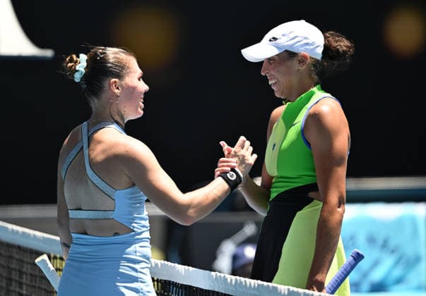 TENNIS AUSTRALIAN OPEN, Madison Keys of USA (r) celebrates winning the Women™s 1st round match against Oleksandra Oliynkova of Ukraine on day 3 of the 2026 Australian Open tennis tournament at Melbourne Park in Melbourne, Tuesday, January 20, 2026. ( NO ARCHIVING MELBOURNE VICTORIA AUSTRALIA  Copyright: xLUKASxCOCHx 20260120171781678868
