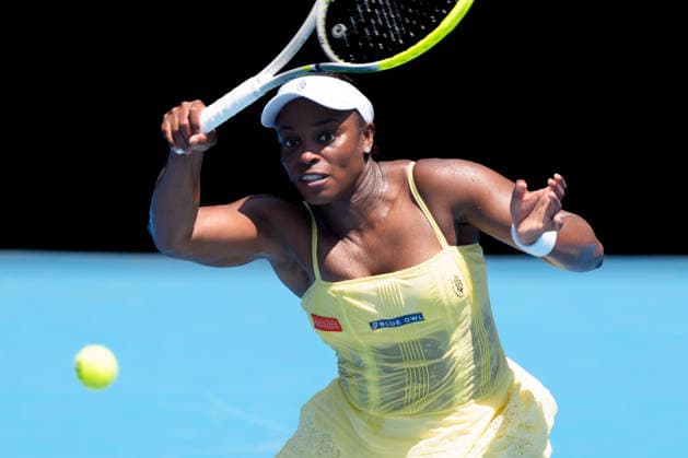 January 20, 2026: SLOANE STEPHENS of the USA in action against KAROLINA PLISKOVA of the Czech Republic on KIA Arena in a Women s Singles 1st round match on day 3 of the 2026 Australian Open in Melbourne, Australia. PLISKOVA won 76 62. Cal Media Melbourne Australia - ZUMAc04_ 20260120_faf_c04_018 Copyright: xSydneyxLowx