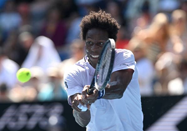 TENNIS AUSTRALIAN OPEN, Gael Monfils of France returns during the Men™s first round match against Dane Sweeny of Australia on day 3 of the 2026 Australian Open tennis tournament at Melbourne Park in Melbourne, Tuesday, January 20, 2026. ( NO ARCHIVING MELBOURNE VICTORIA AUSTRALIA  Copyright: xLUKASxCOCHx 20260120175847139546