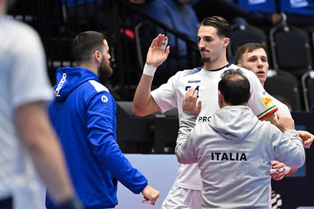 Italy s Mikael Helmersson celebrates after scoring during the 2026 EHF European Men s Handball Championship (the EHF Euro 2026) match between Poland and Italy at Kristianstad Arena, in Kristianstad, Sweden, on January 20, 2026. KRISTIANSTAD SWEDEN x50090x