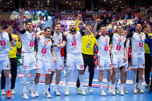 EHF Handball European Championship, EM, Europameisterschaft North Macedonia - Romania North Macedonia s players celebrate the victory after the men s handball match between North Macedonia and Romania in EHF Euro 2026 group B at Jyske Bank Boxen in Herning on Tuesday, January 20, 2026. (Photo: Bo Amstrup Ritzau Scanpix) , Herning Denmark Mors Copyright: BoxAmrstrupx xRitzauxScanpix BoxAmstrupx spdk20260120-194806-L