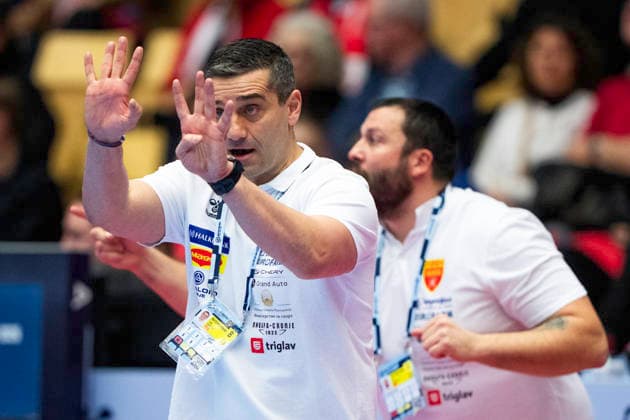 EHF Handball European Championship, EM, Europameisterschaft North Macedonia - Romania North Macedonia s national coach Kiril Lazarov reacts during the men s handball match between North Macedonia and Romania in the EHF Euro 2026 group B at Jyske Bank Boxen in Herning on Tuesday, January 20, 2026. (Photo: Bo Amstrup Ritzau Scanpix) , Herning Denmark Mors Copyright: BoxAmrstrupx xRitzauxScanpix BoxAmstrupx spdk20260120-200951-L