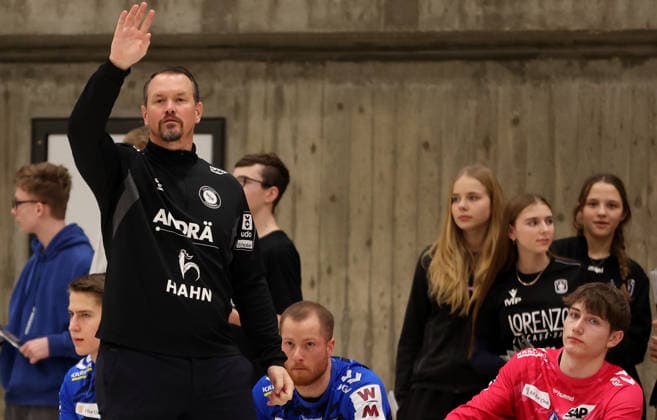 20.01.2026, Deutschland, Asperg, Handball TVB Stuttgart vs. HBW Balingen-Weilstetten, TVB Trainer Misha Kauffmann