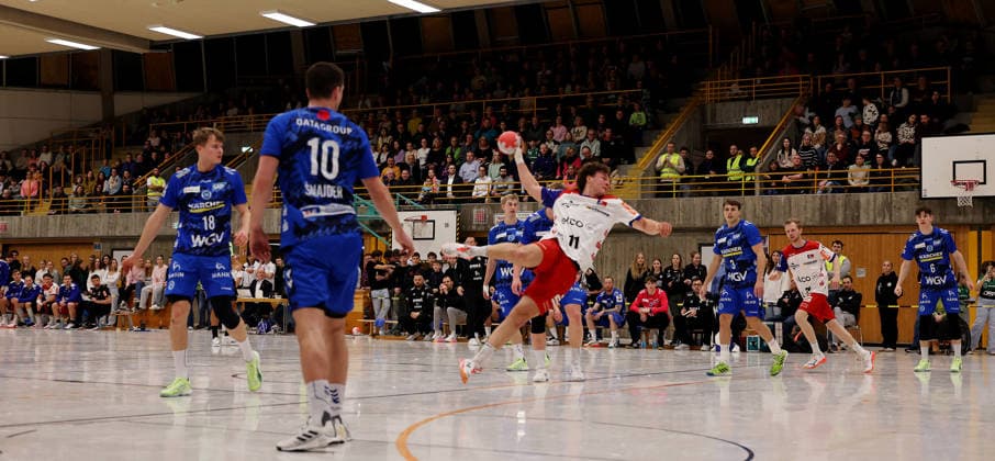 20.01.2026, Deutschland, Asperg, Handball TVB Stuttgart vs. HBW Balingen-Weilstetten, Bennet Strobel (HBW), Übersicht, Hallenübersicht
