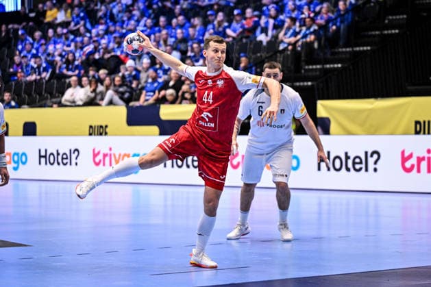 Mikolaj Czaplinski of Poland during Men s EHF Euro 2026 - Poland vs Italy, Handball match in Kristianstad, Sweden, January 20 2026  Copyright: xLuigixCanu IPAxSportx xipa-agency.netx xx IPA_70338159 IPA_Agency_IPA70338159