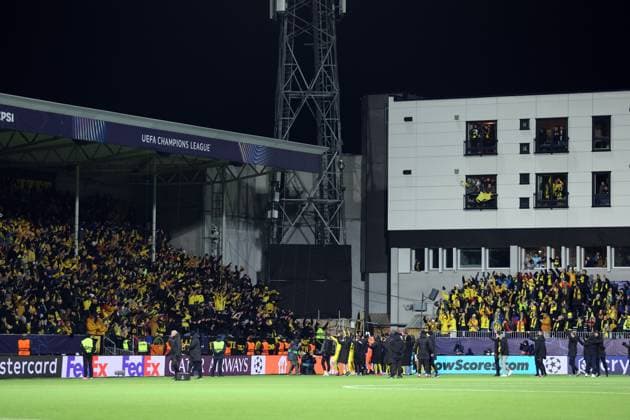 Bodo Glimt players celebrate with their fans at full time Bodo Glimt v Manchester City, UEFA Champions League, Group Stage, Football, Aspmyra Stadion, Bodo, Norway - 20 Jan 2026Bodo Aspmyra Stadion Norway EDITORIAL USE ONLY No use with unauthorised audio, video, data, fixture lists, club league logos or live services. Online in-match use limited to 120 images, no video emulation. No use in betting, games or single club league player publications. Copyright: xKieranxMcManus Shutterstockx 16348328bt